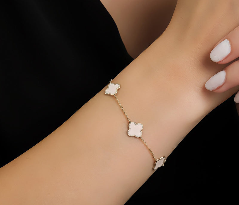 Gold Clover Bracelet with Pink Pearl